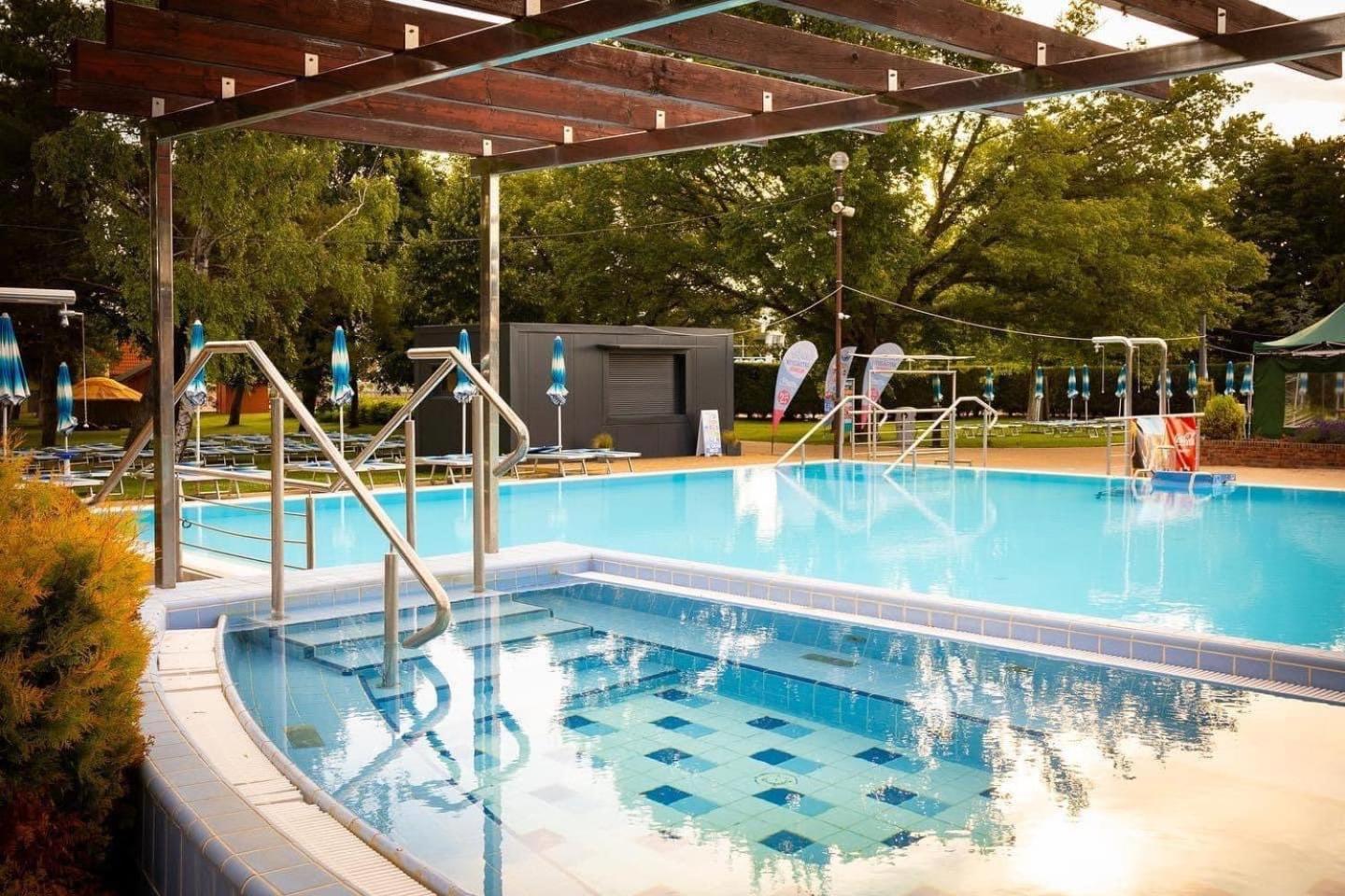 Dom Alex Pri Kupalisku Thermalpark Dunajska Streda Ngoại thất bức ảnh